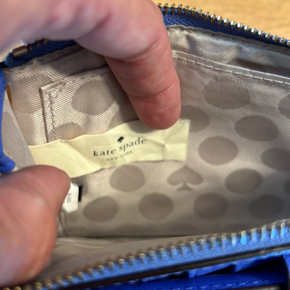 Kate Spade blue wristlet with wallet compartments - Picture 3 of 8